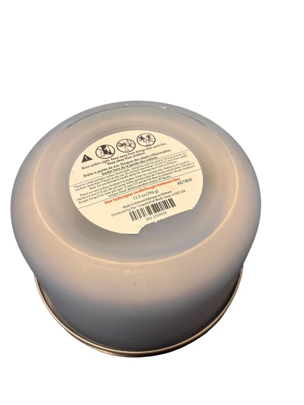 Pier 1 Blue Hydrangeas 3 Wick Scented Candle New 13.9 Oz. Discontinued Scent